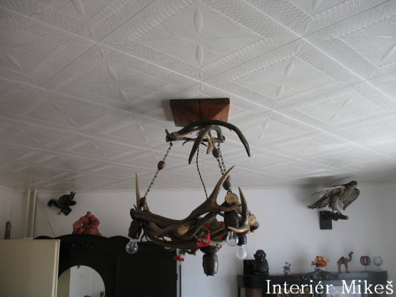 Polystyrénové stropné kazety MOTÝĽ jaseň biely